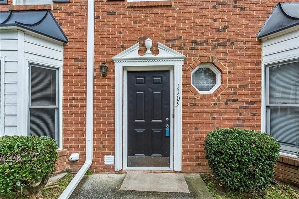 1105 Booth Ct Sw Unit 1105 #1105 - Photo 2 of 28