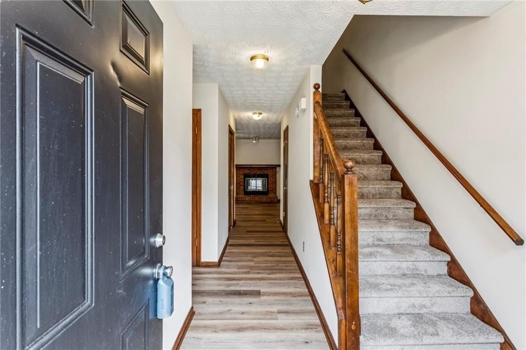 1105 Booth Ct Sw Unit 1105 #1105 - Photo 3 of 28