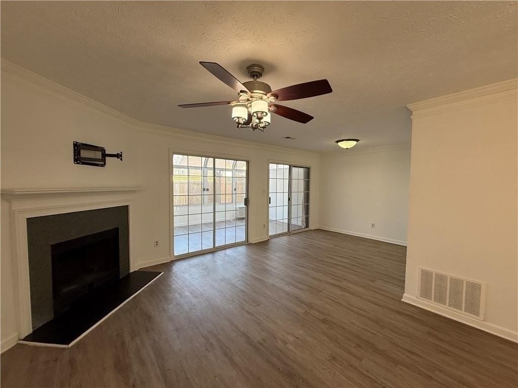 3859 Meadow Creek Dr - Photo 2 of 34