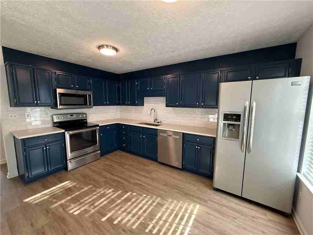 3859 Meadow Creek Dr - Photo 6 of 34