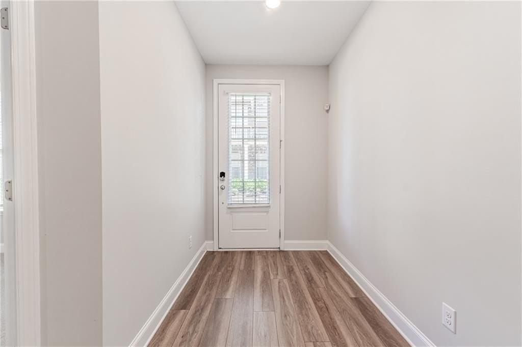 5051 Pinckney Ln - Photo 2 of 50