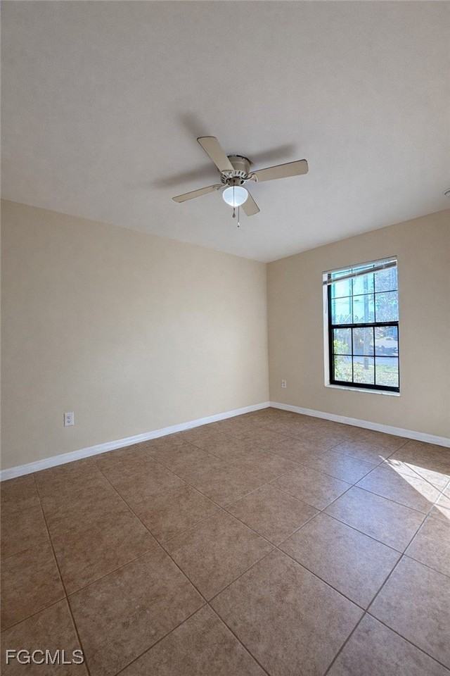 2141 Sw 8th Pl - Photo 6 of 20