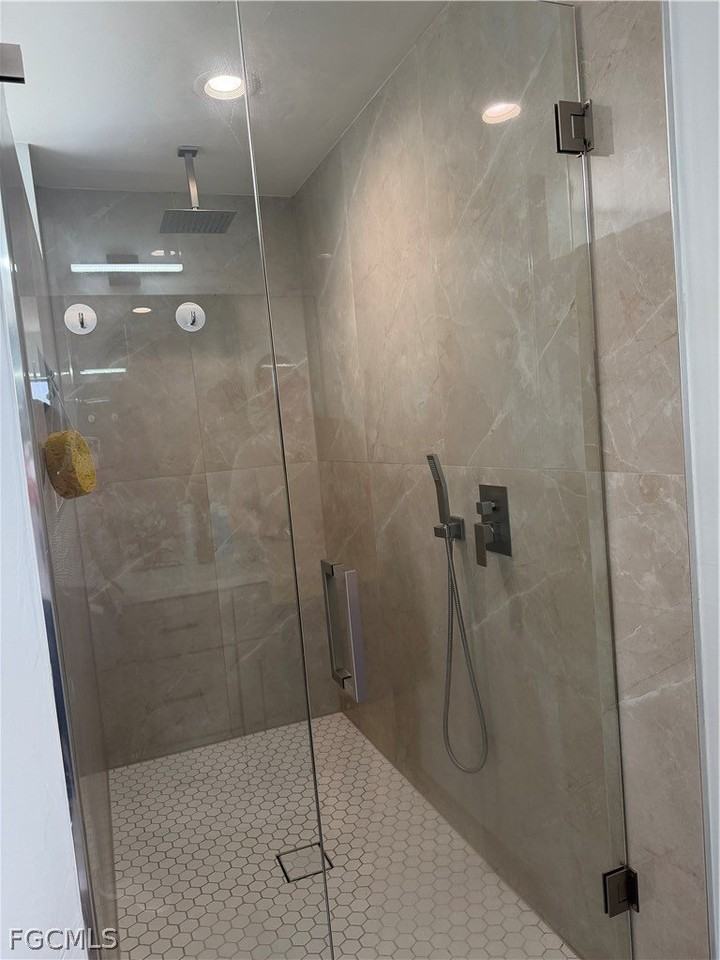 4133 Sw 7th Ave - Photo 7 of 11