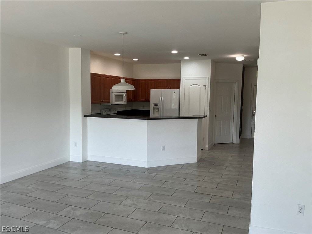 8554 Athena Ct - Photo 3 of 22