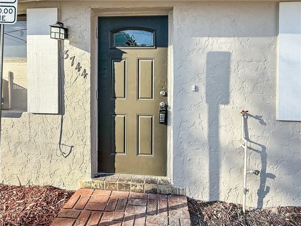 3744 Estelle St - Photo 5 of 30