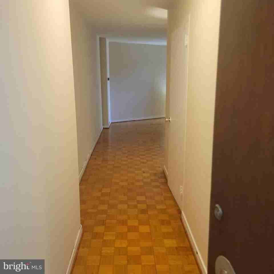 224-30 S 19th St #1403 - Photo 5 of 24