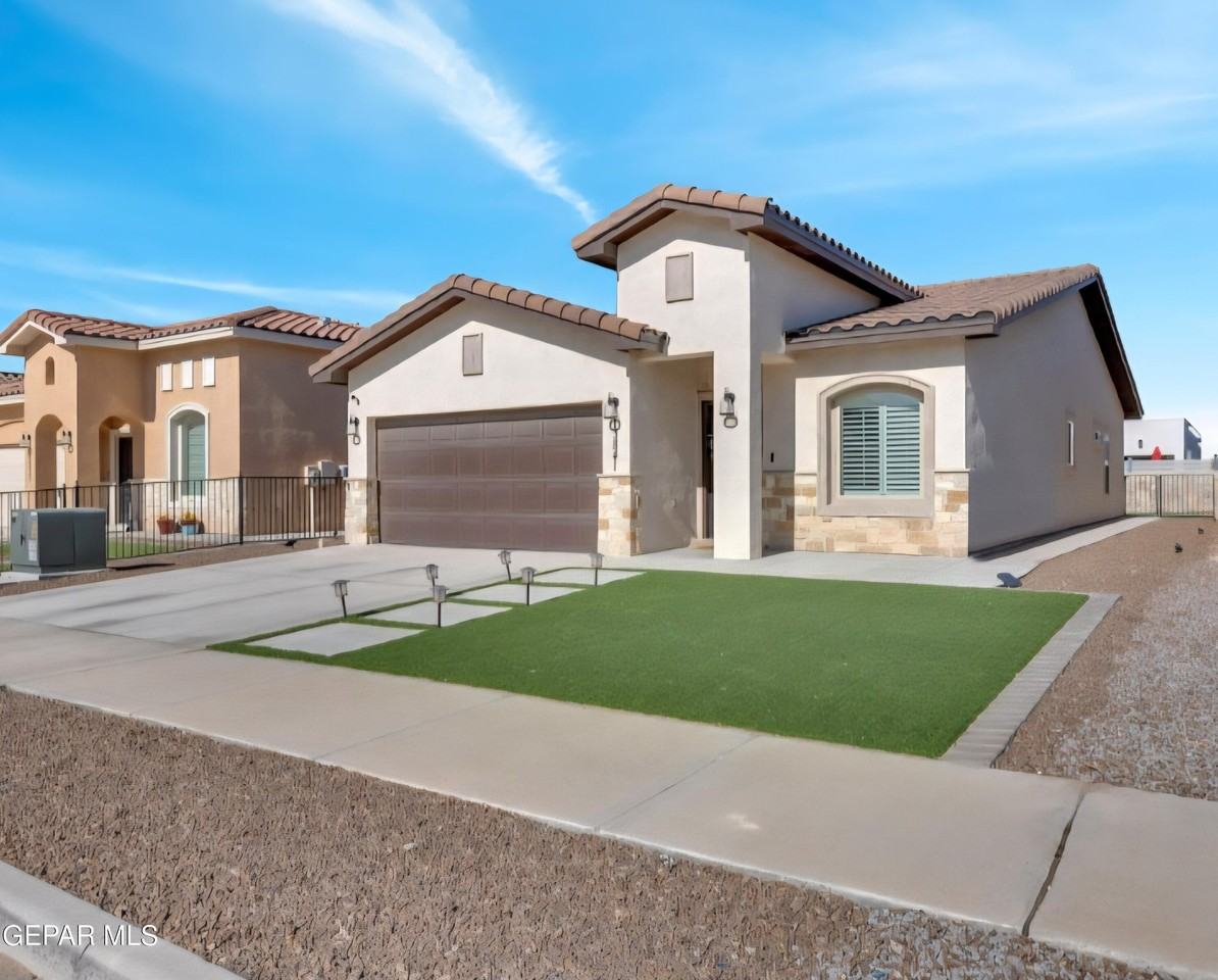 13841 Paseo De La Luna Ave - Photo 2 of 23