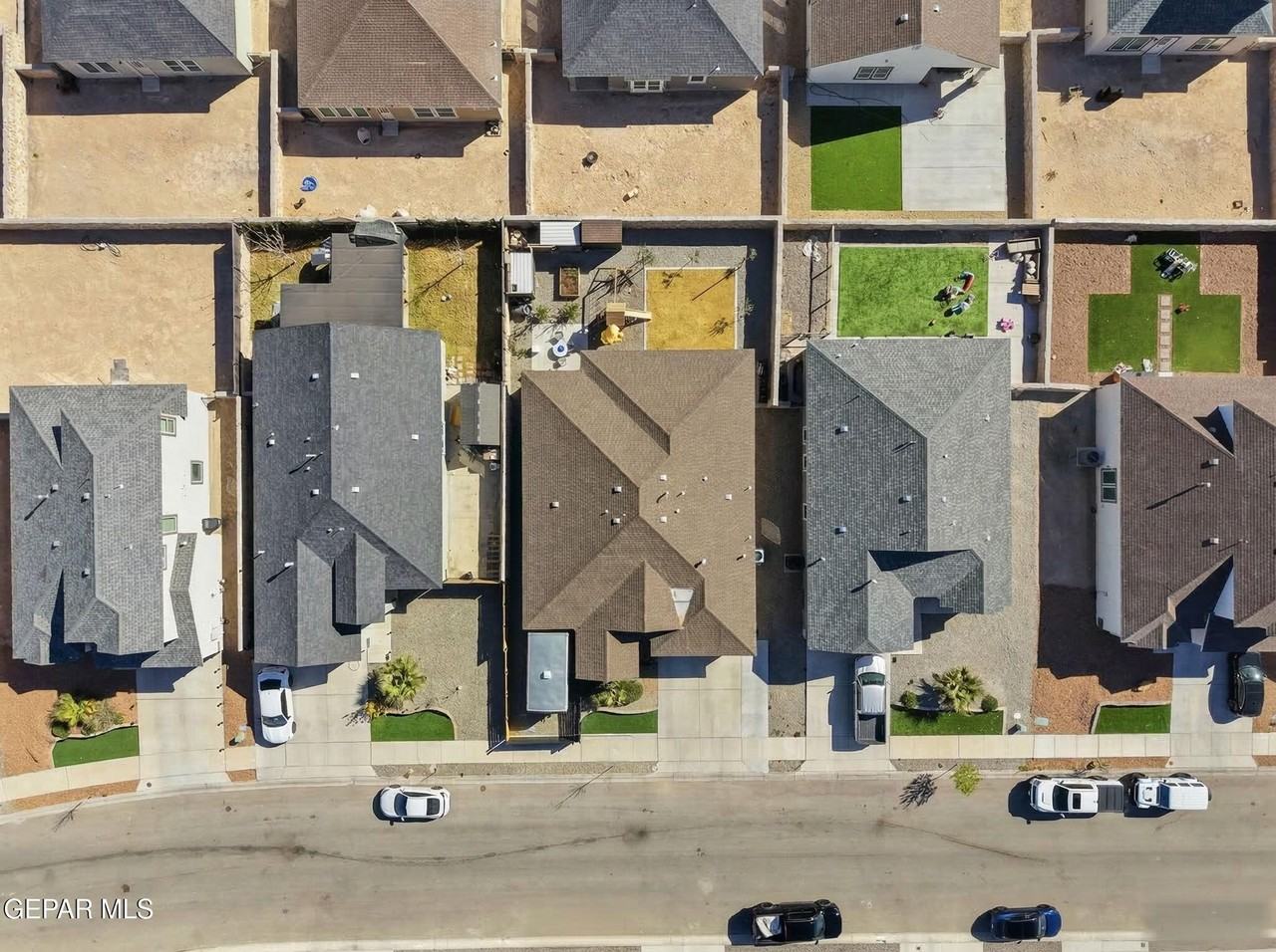 13748 Villa Vista Ave - Photo 2 of 26