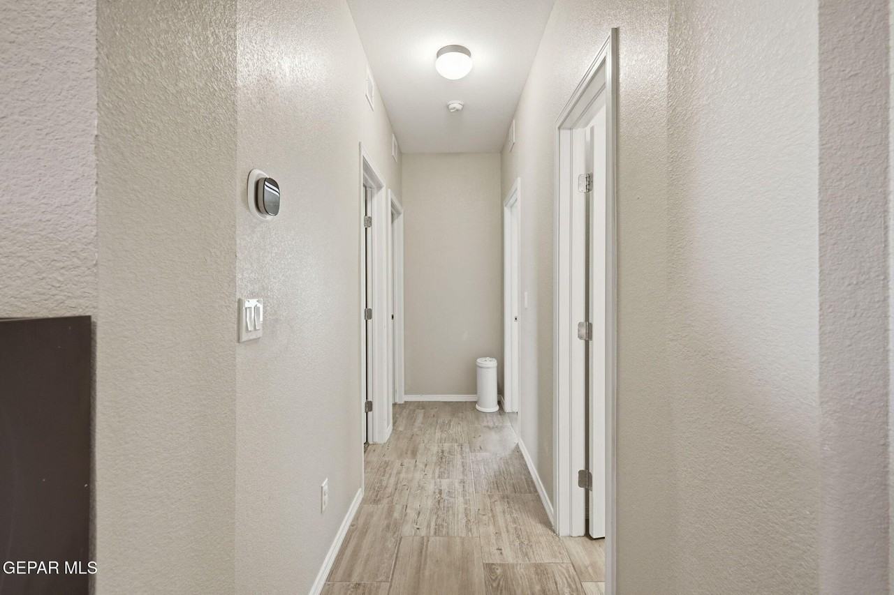 13748 Villa Vista Ave - Photo 5 of 26