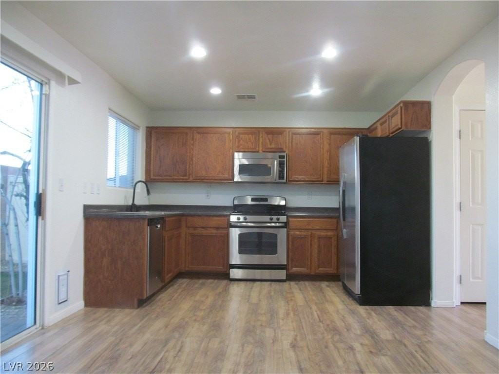 9998 Tittleton Ave - Photo 4 of 25