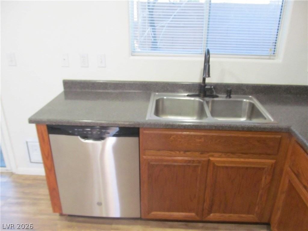 9998 Tittleton Ave - Photo 5 of 25