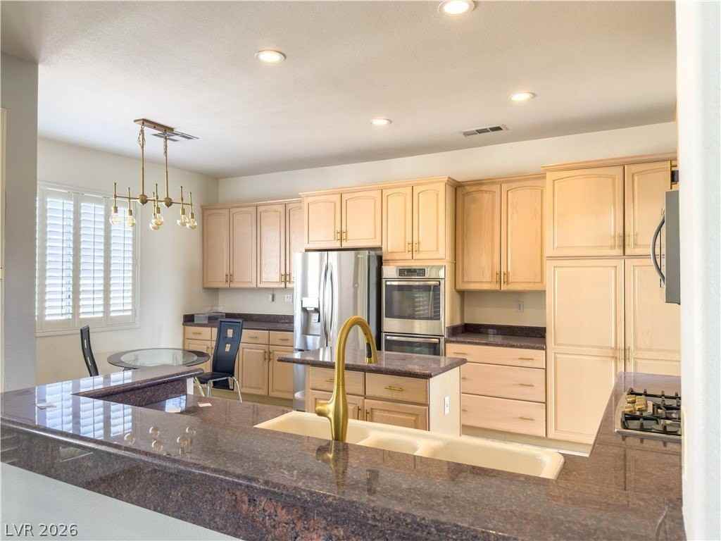 1842 Bogey Way - Photo 4 of 25