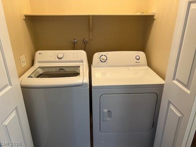 2000 Quartz Cliff St #202 - Photo 5 of 21