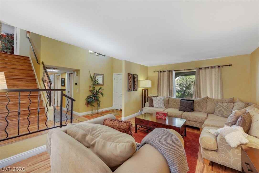 3225 Mountain Spring Rd - Photo 6 of 36