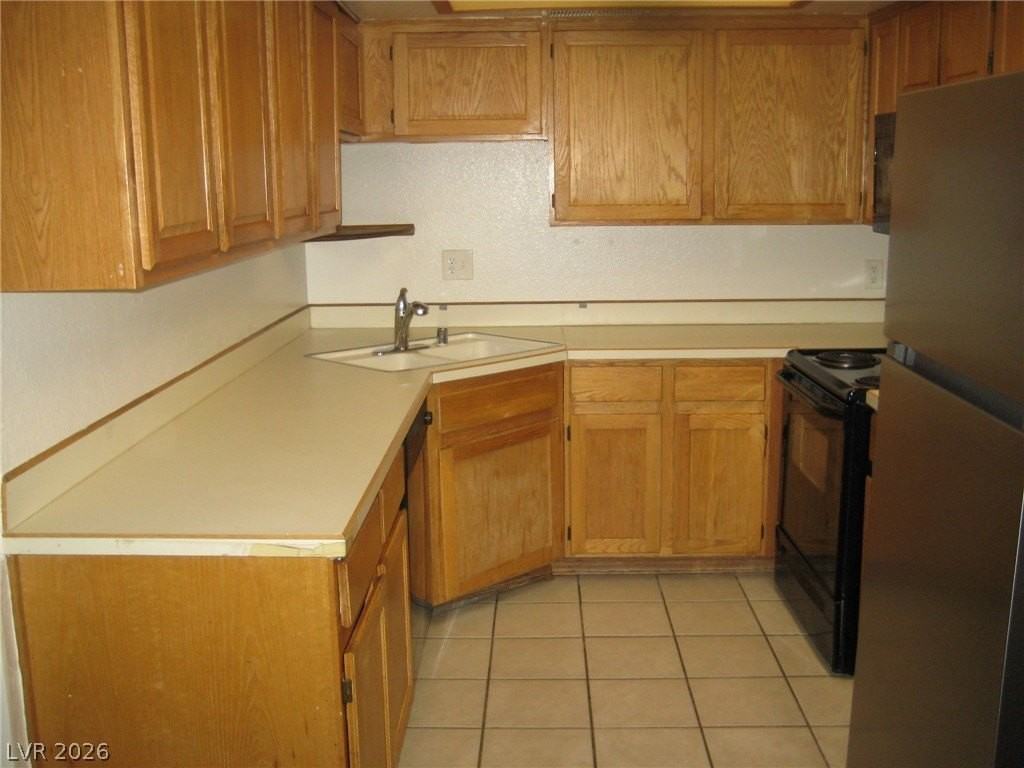 1806 Plum Ct - Photo 4 of 19