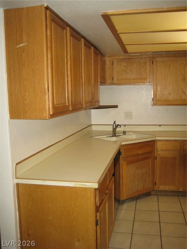 1806 Plum Ct - Photo 5 of 19