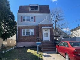 featured image of 1112 Rivington St