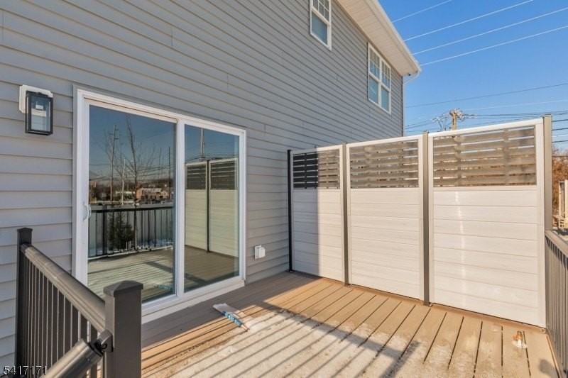 150 N Auten Ave - Photo 7 of 38