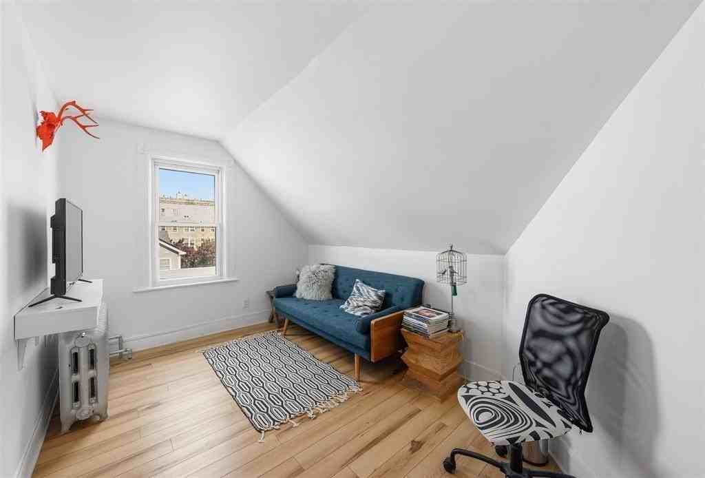 124 73rd St #3 - Photo 2 of 14