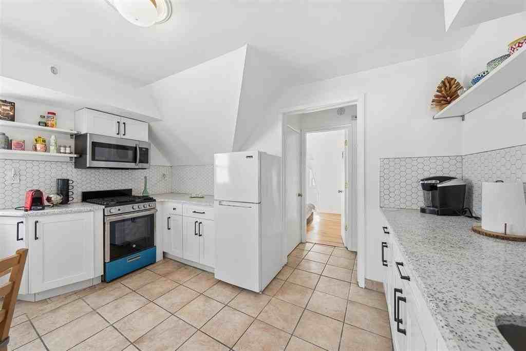 124 73rd St #3 - Photo 3 of 14