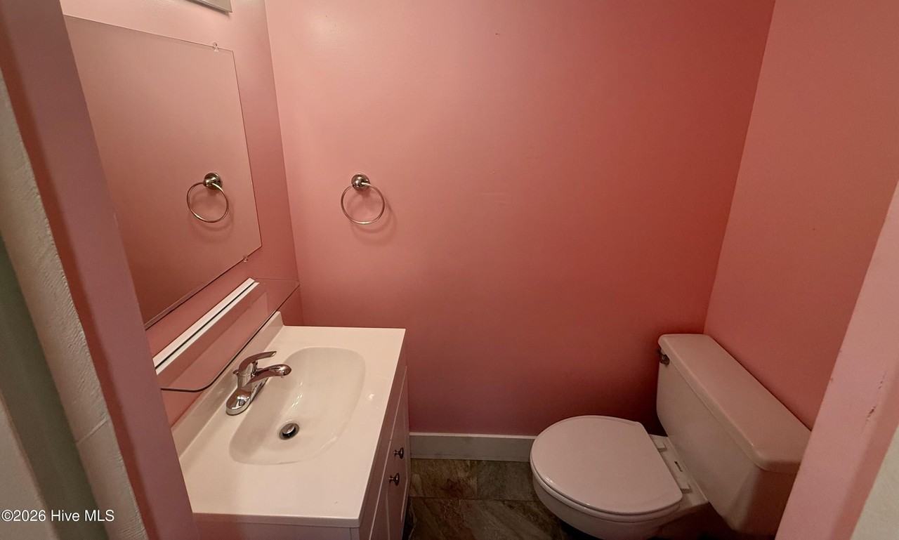 380 N Bethesda Rd - Photo 5 of 15