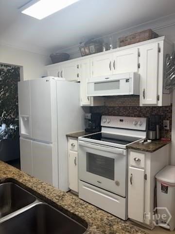 320 Moore Ave - Photo 6 of 10