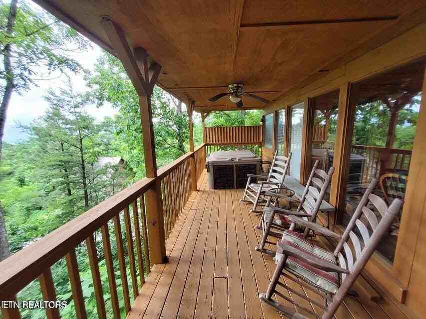 2859 Eagle Crest Way - Photo 5 of 32