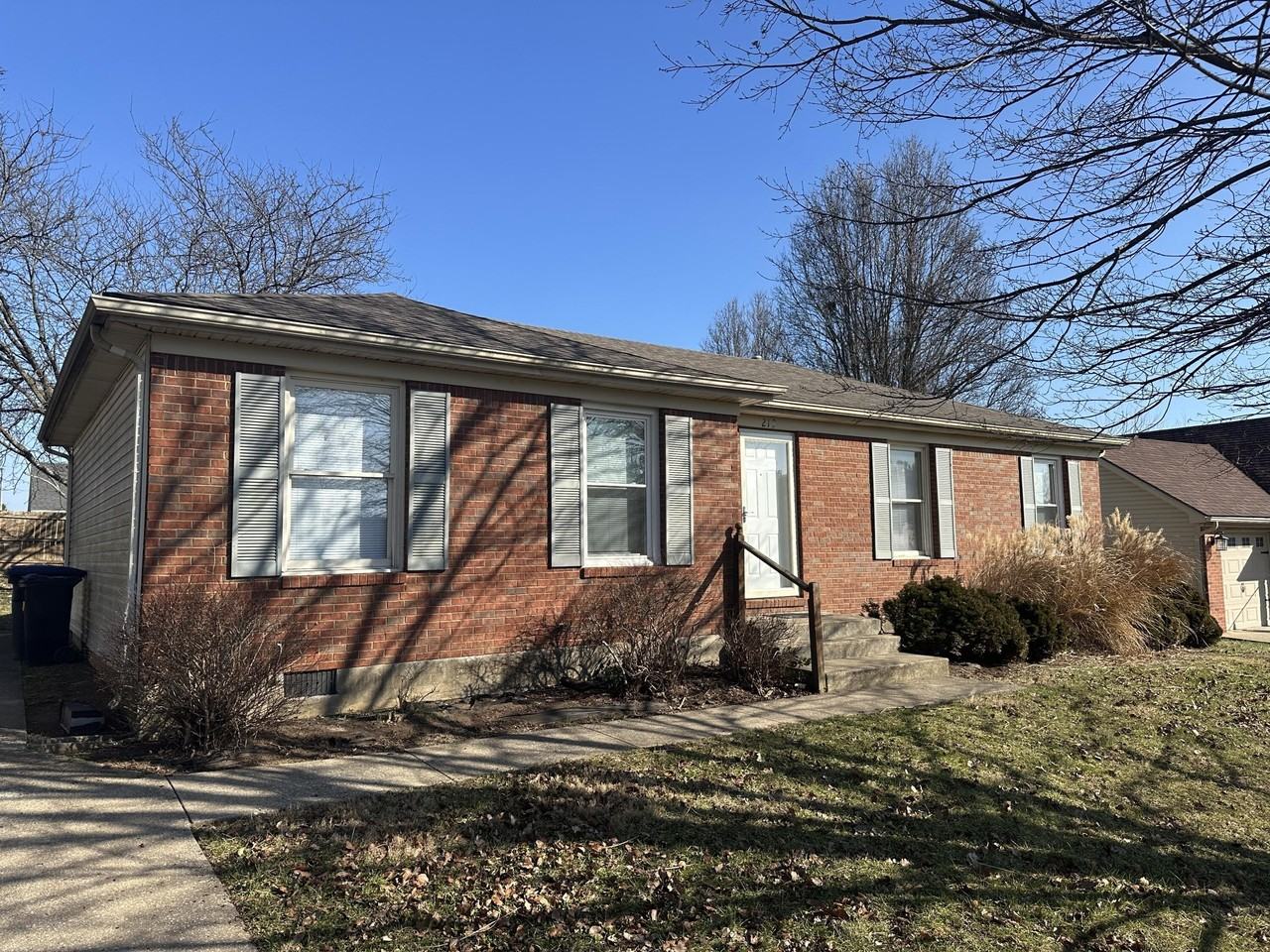 212 Polo Ln - Photo 2 of 48