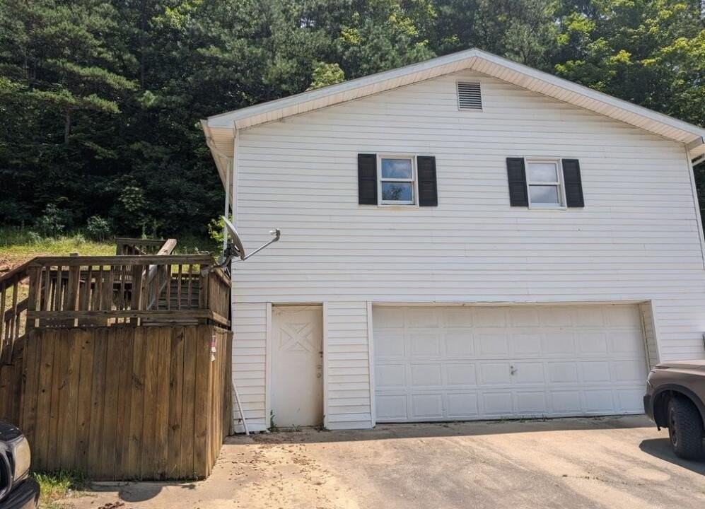 56 Sand Lick Rd - Photo 3 of 12