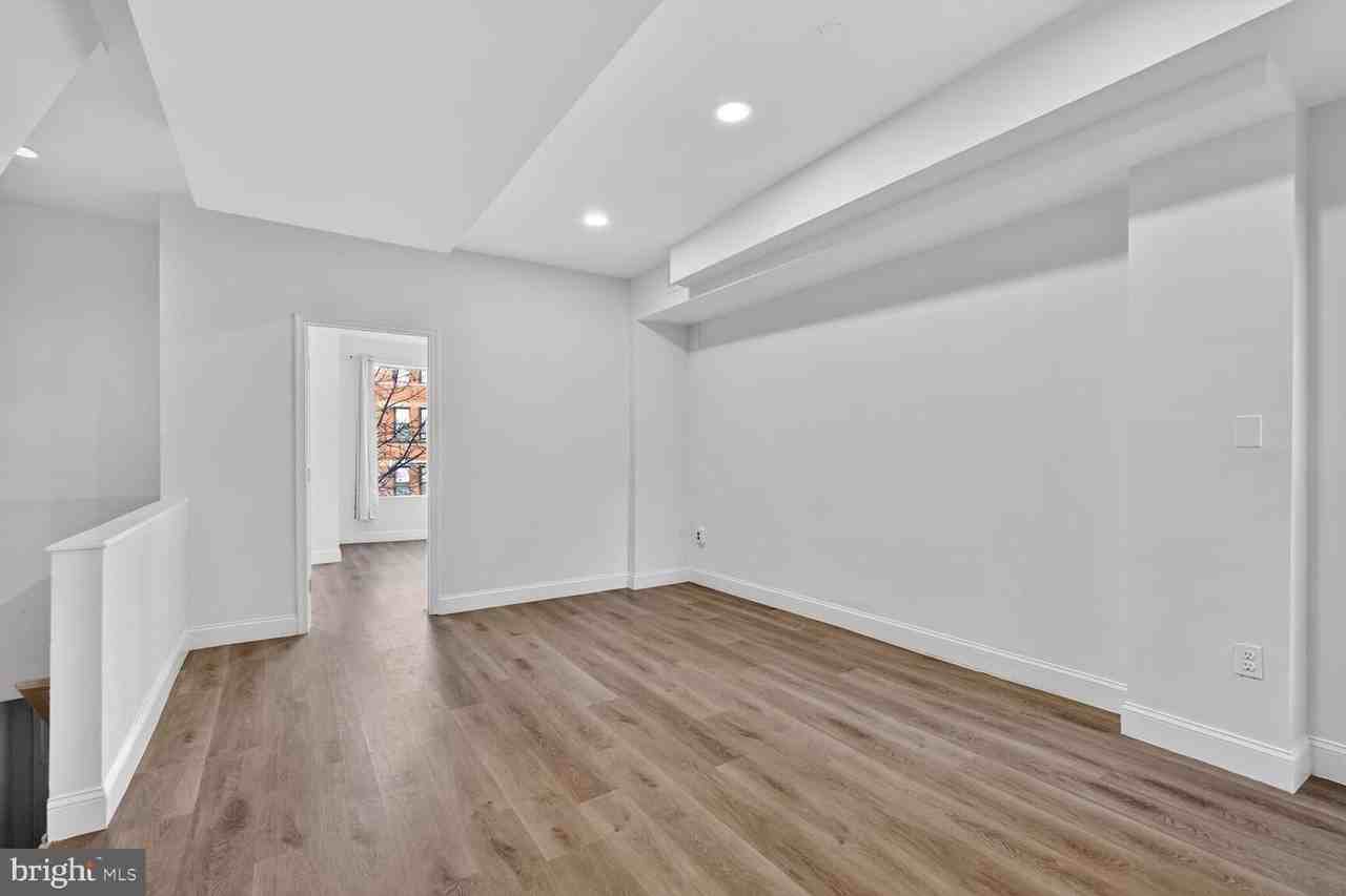 2409 18th St Nw - Photo 3 of 19