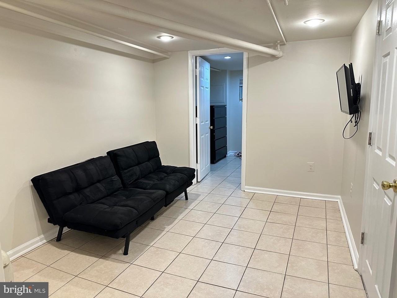 3626 12th St Ne - Photo 2 of 9