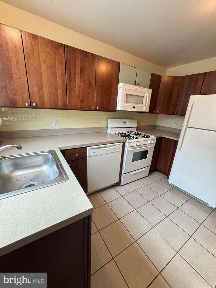 445 E Fort Ave - Photo 5 of 22