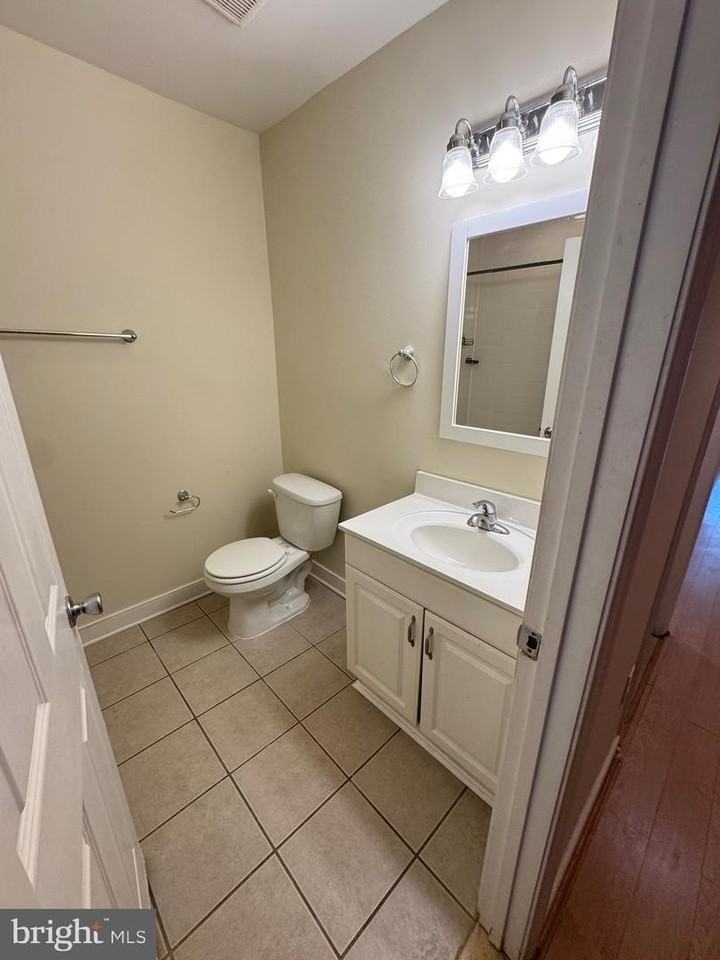 445 E Fort Ave - Photo 7 of 22