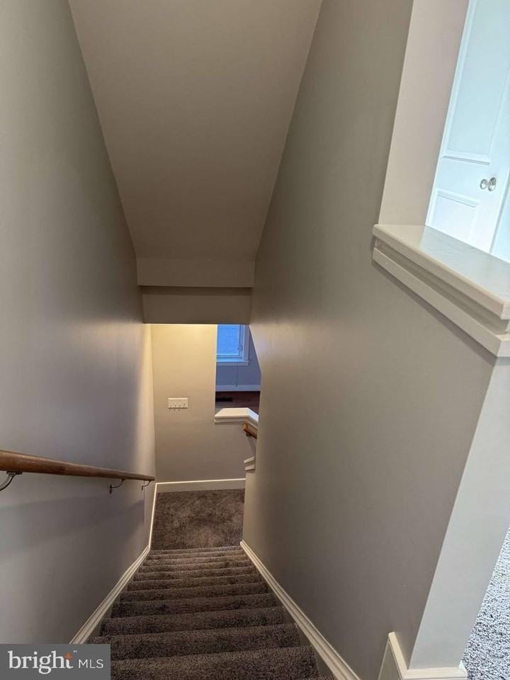 2992 District Ave - Photo 5 of 8