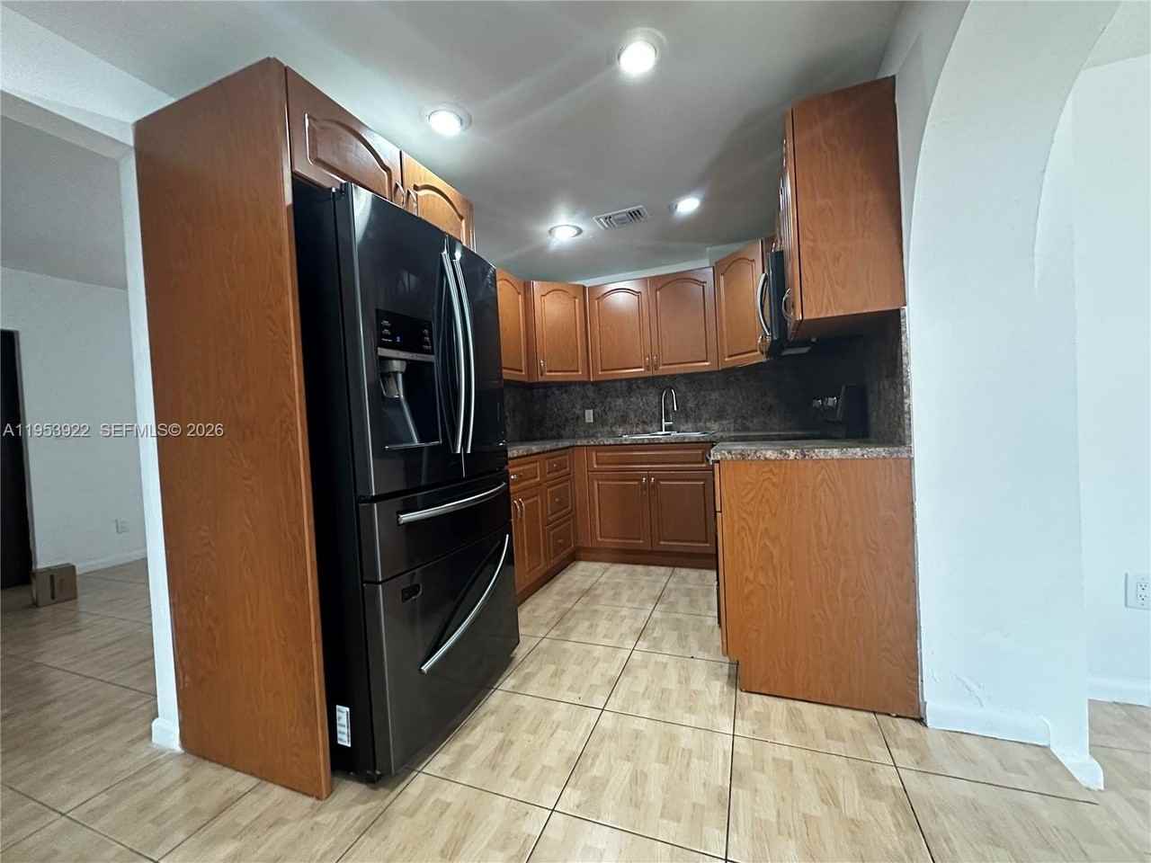 350 W 34th St #1 - Photo 6 of 22