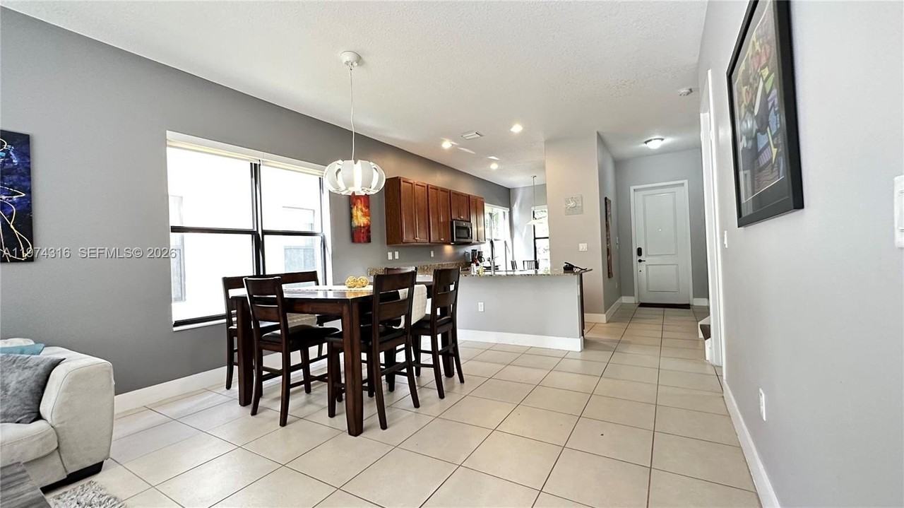 3278 W 97th Ter - Photo 4 of 50