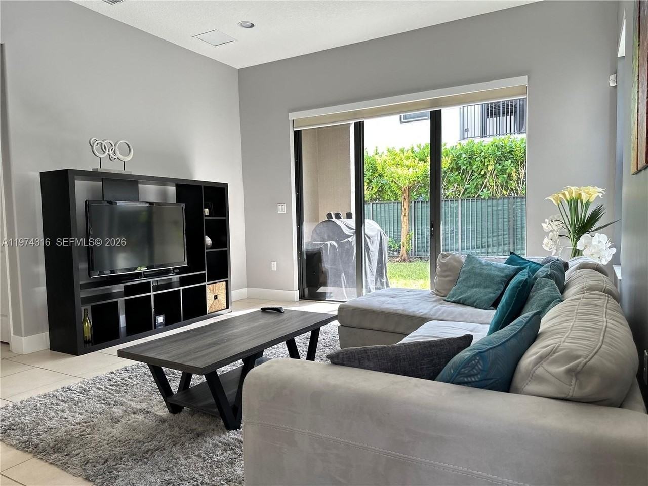 3278 W 97th Ter - Photo 6 of 50