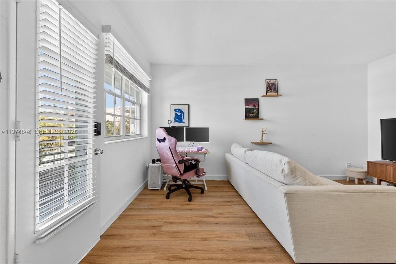 8600 Byron Ave #8600-9 - Photo 4 of 41