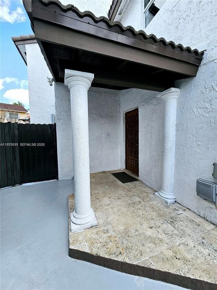 13217 Sw 9th Ln #1 - Photo 3 of 29