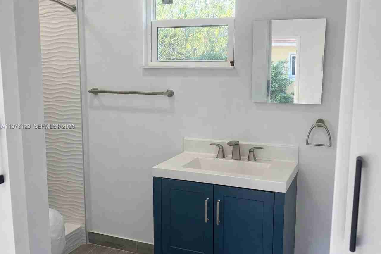 25235 Sw 187th Ave #1 - Photo 6 of 8