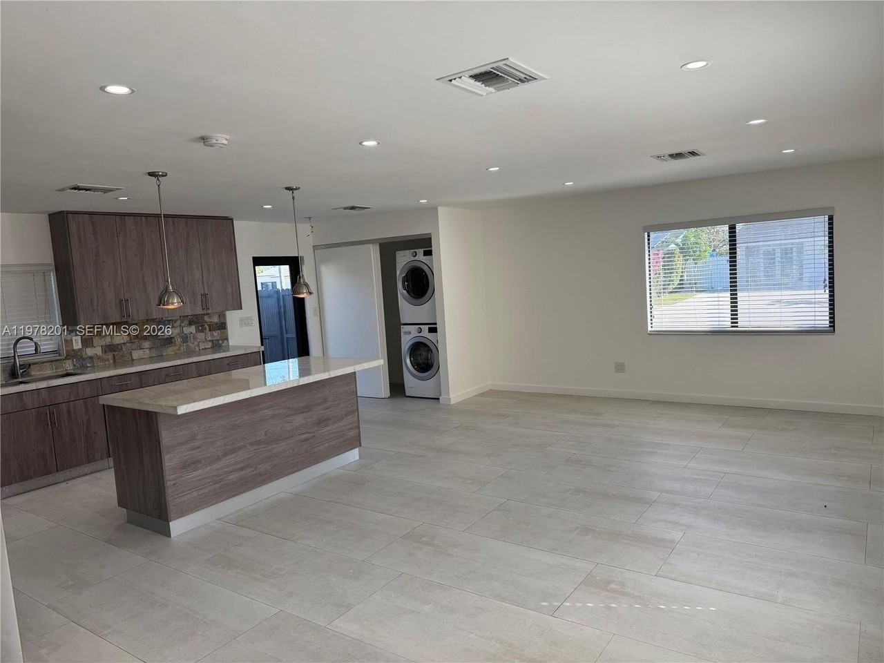 2832 Sw 124th Ct - Photo 7 of 22