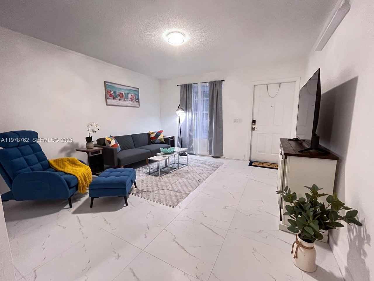 200 Sw 11th St #1-2 - Photo 7 of 21