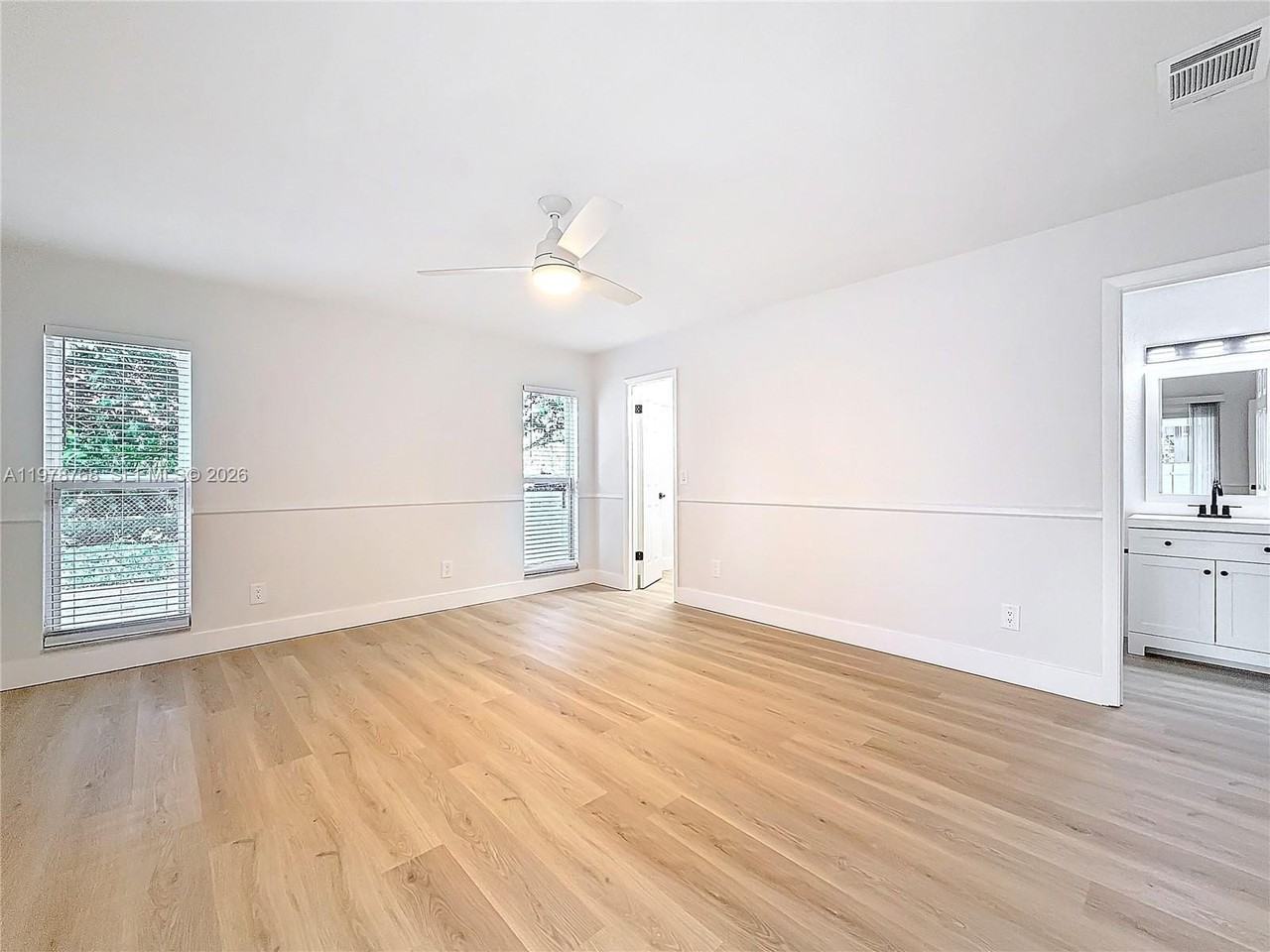 8977 Nw 21st Ct - Photo 5 of 10