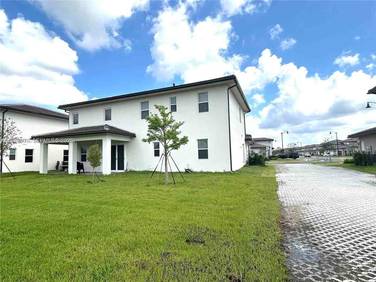 12220 Sw 44th Ct #0 - Photo 3 of 24