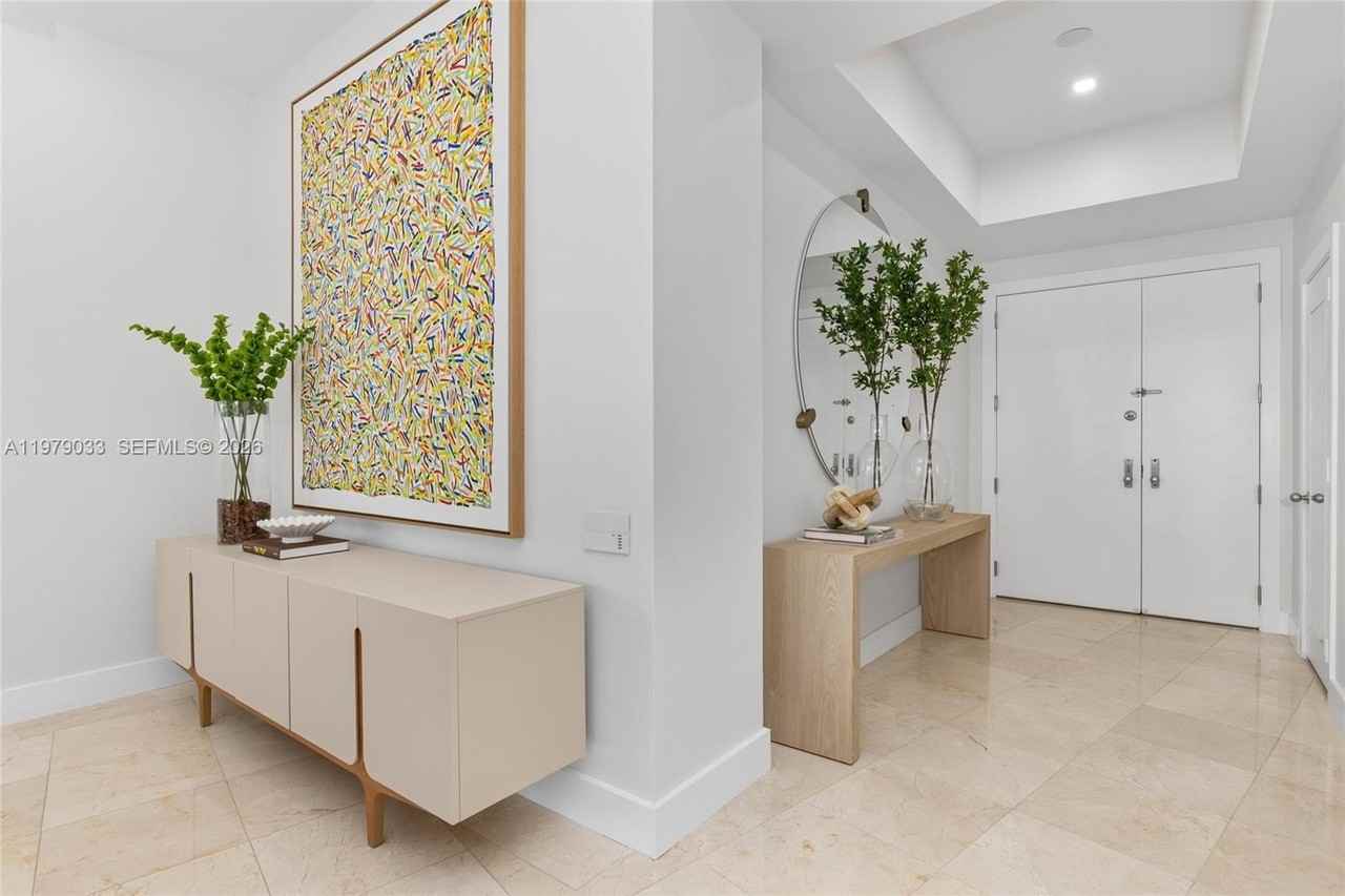 808 Brickell Key Dr #3901 - Photo 4 of 50