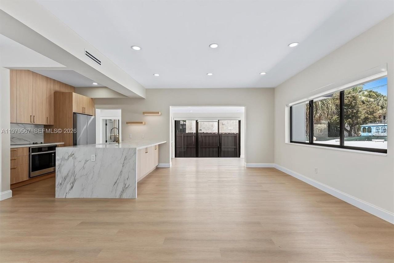 4144 Alton Rd - Photo 6 of 41