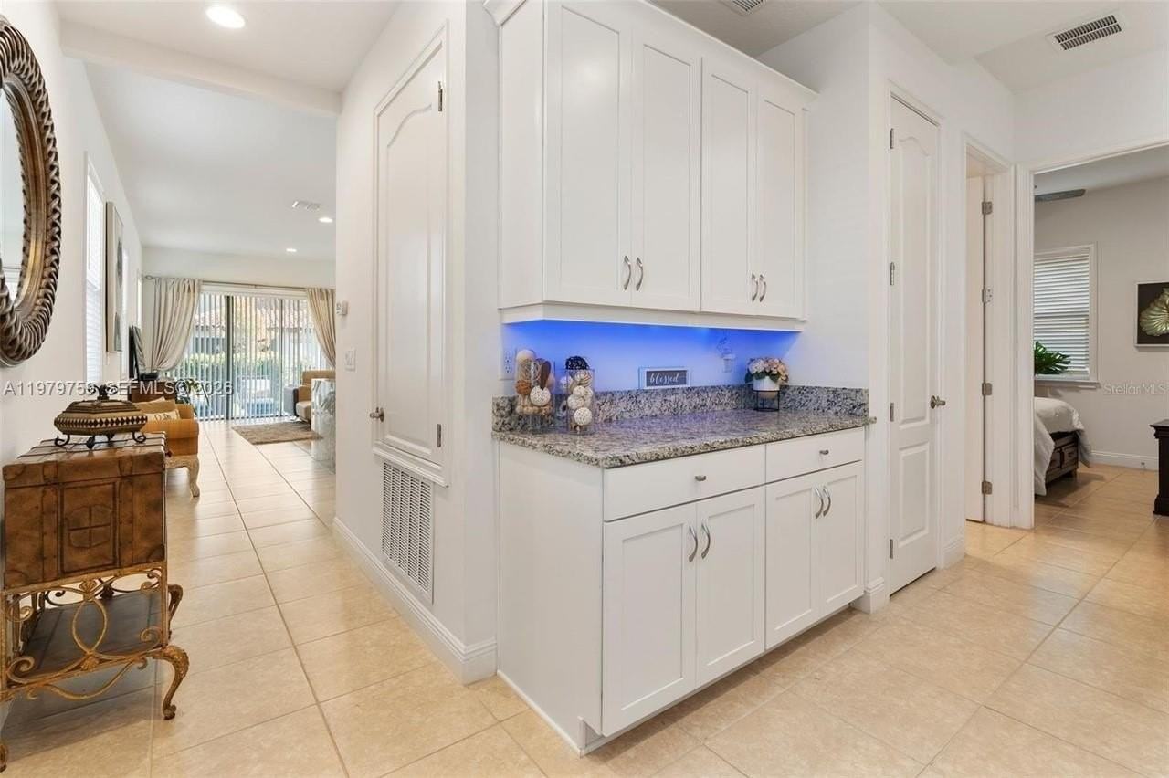 10562 Gatley Pl - Photo 5 of 36