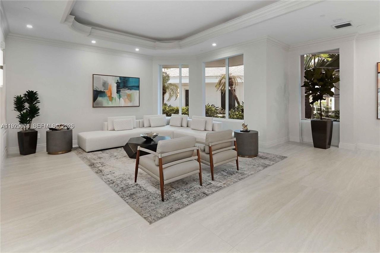 3802 Ne 207th St #1101 - Photo 4 of 33