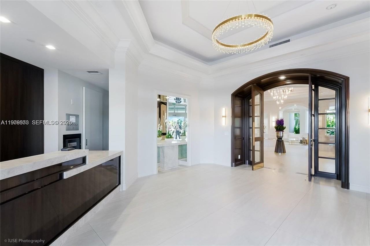 3802 Ne 207th St #1101 - Photo 5 of 33