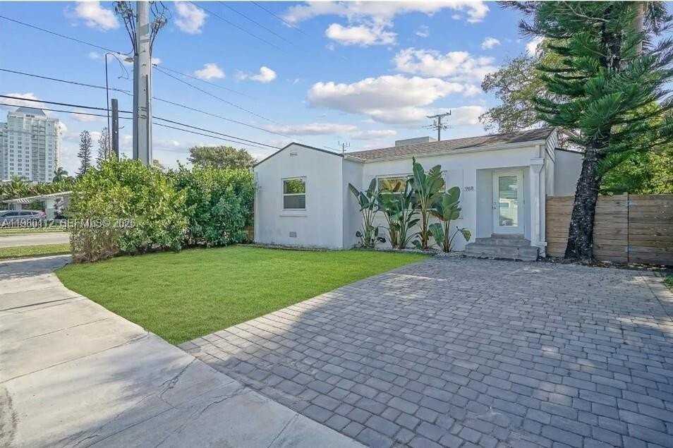 968 Ne 80th St #A - Photo 2 of 17